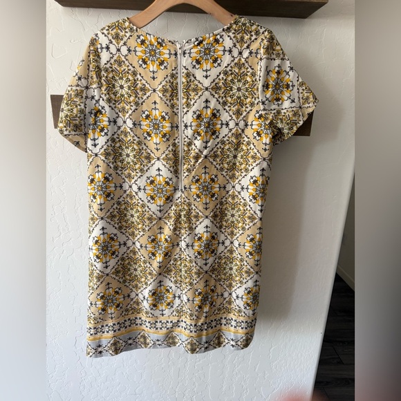 Lulu's|Dandy lion short sleeve patterned shift dress in mustard yellow•••boho - Picture 7 of 14